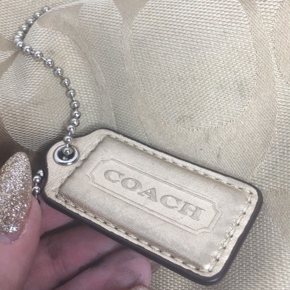 24CM SIGNATURE DUFFLE (COACH F15067)
GOLD/KHAKI - Picture 7 of 9